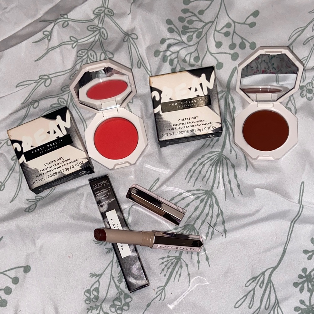 Fenty Beauty bundle 2 Cheeks Out Cream Blush Set and lipstick brand new